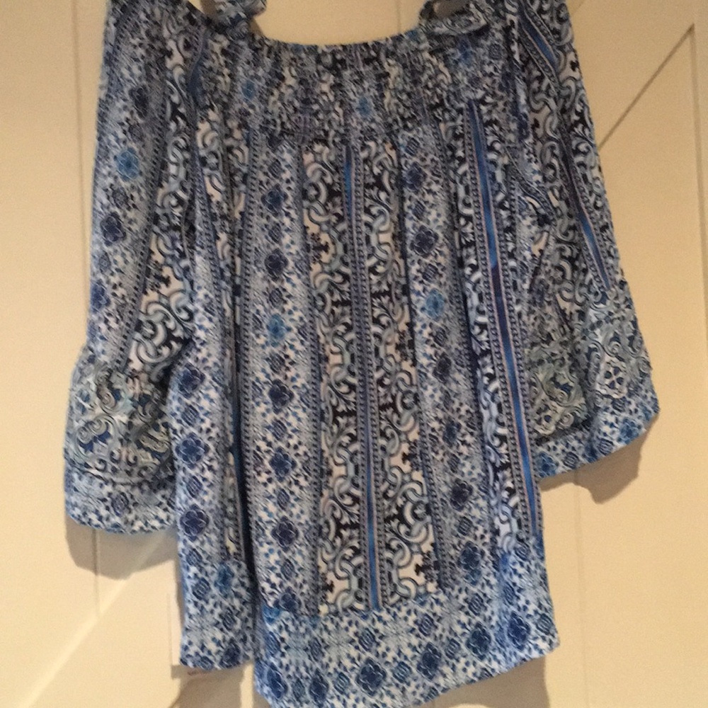 Beautiful new ladies blouse